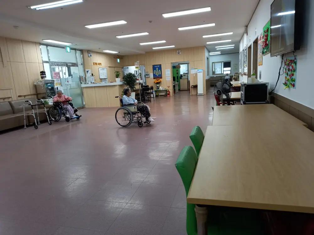실내 전경