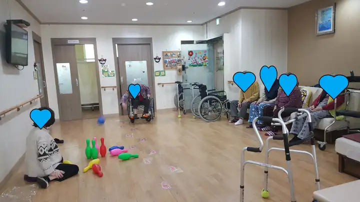 어르신들 볼링놀이하심