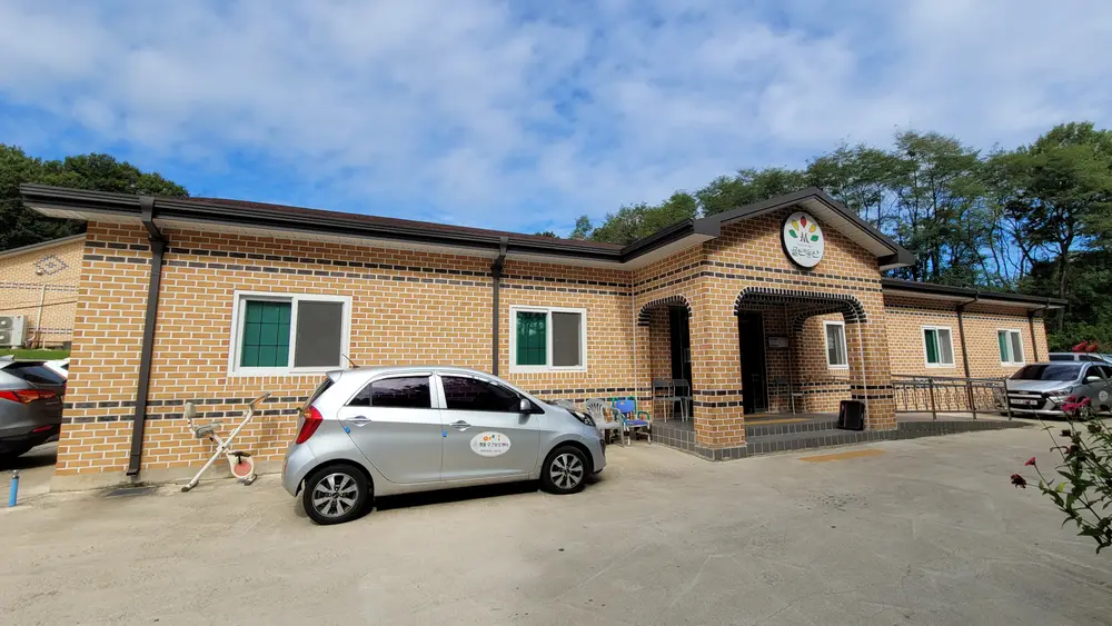 A동 외부시설전경