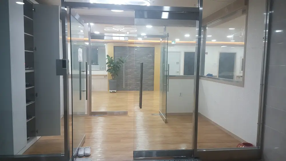 현관입구