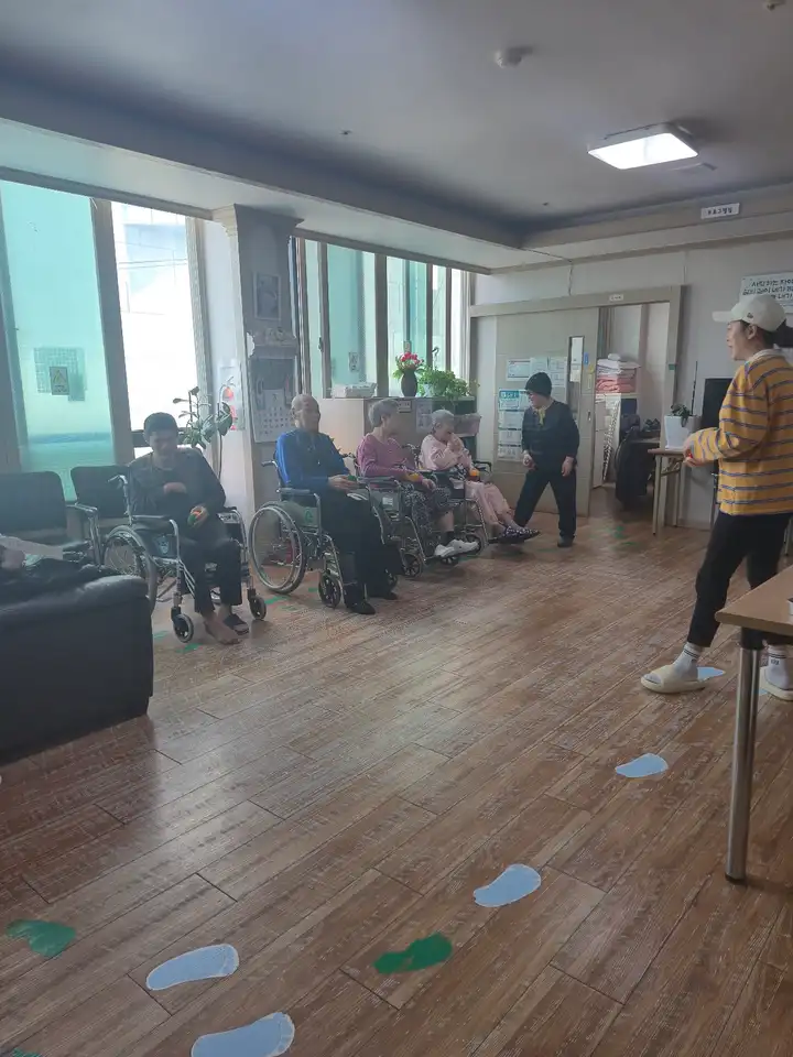 정육면체 (소근육인지)