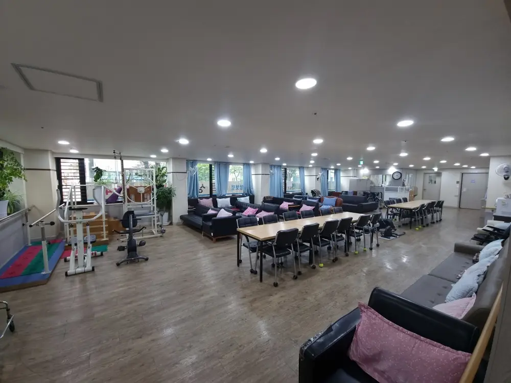 시설구조·전경_01_생활실 전경2