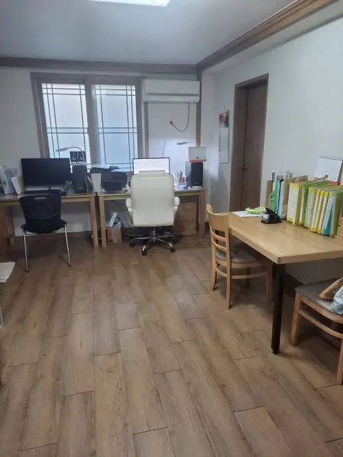 방문요양 사무실 내부외부