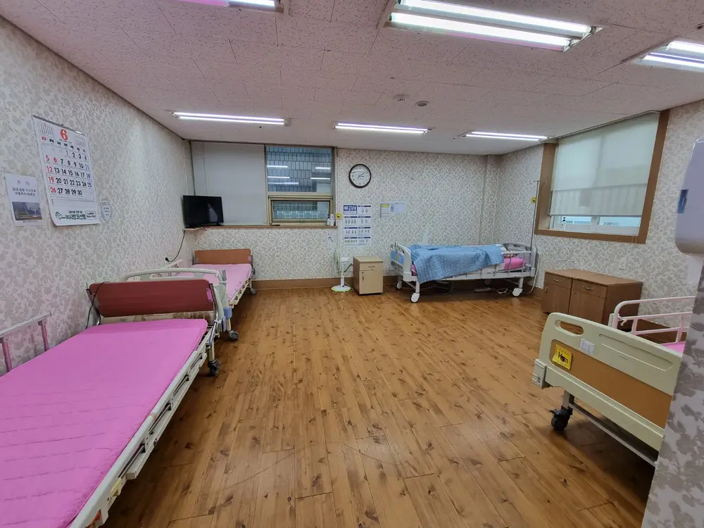 4인실