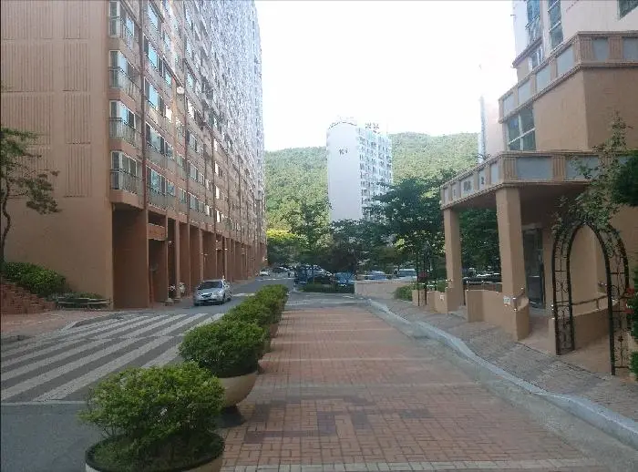센터 입주건물 전경