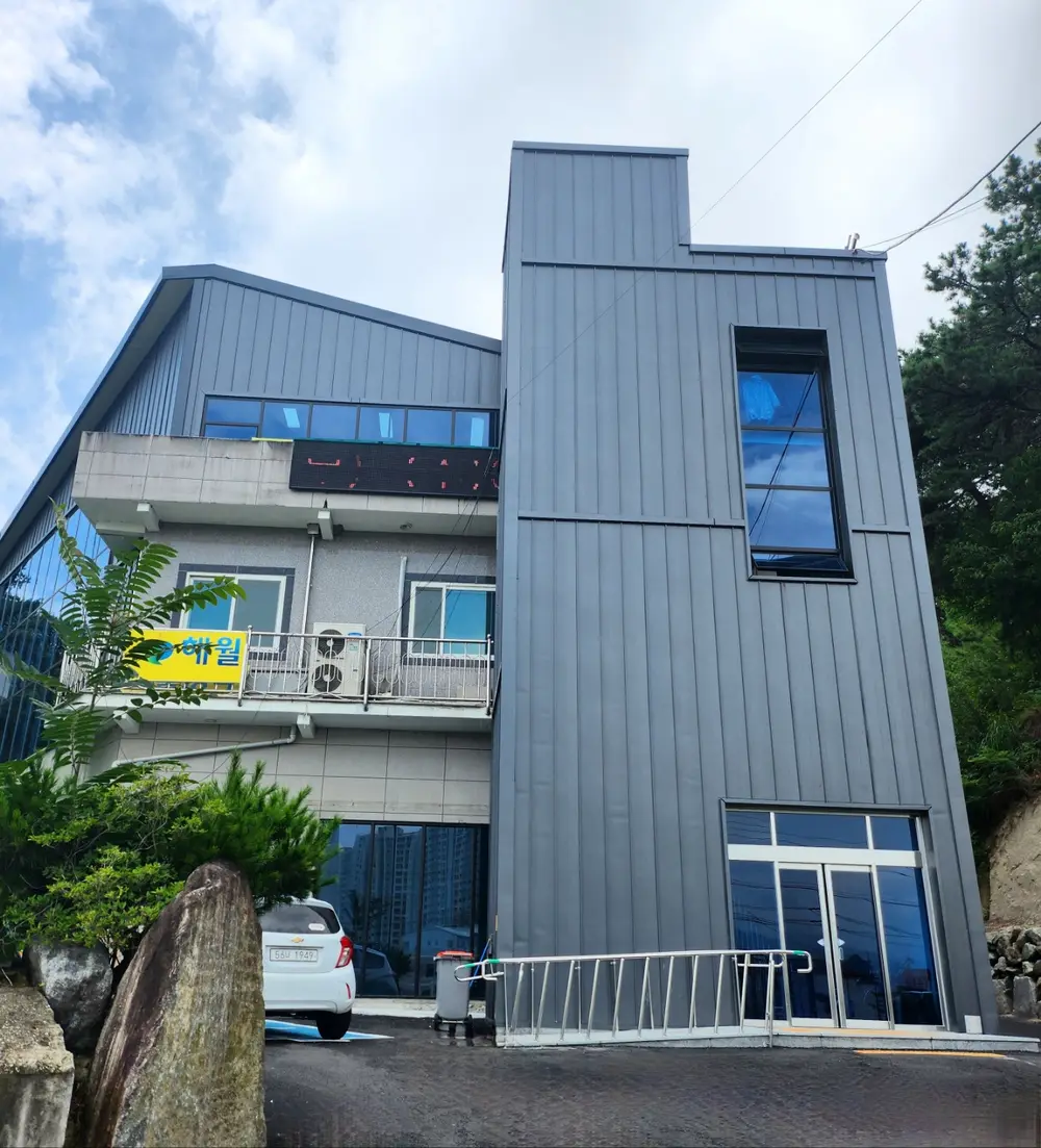 해월의 전경 모습입니다