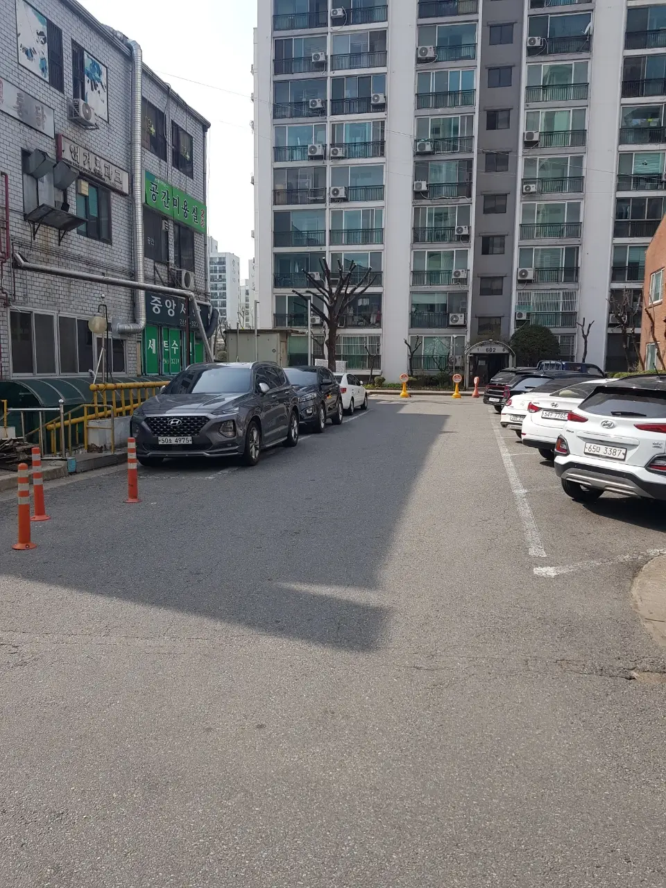 사무실 상가 주차장