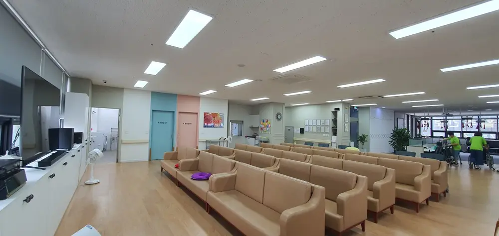 실내 전경