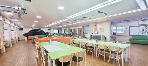 실내 전경
