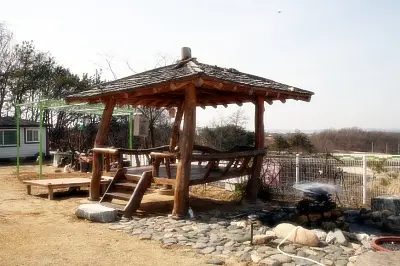 우리행복요양원 원두막 사진