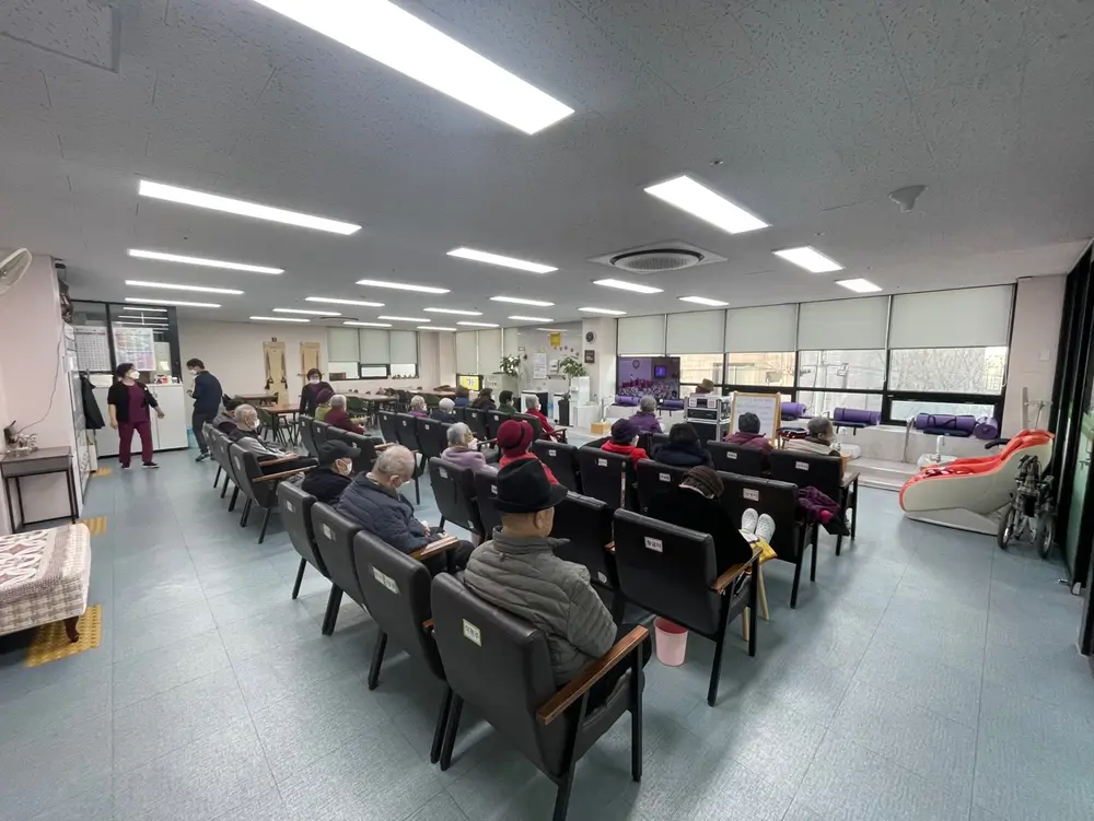 센터전경(본관)