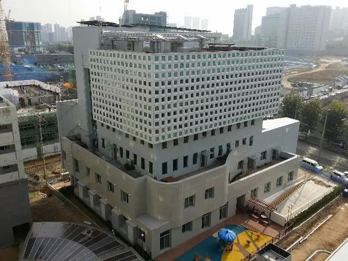 데이케어센터 건물 전경 사
