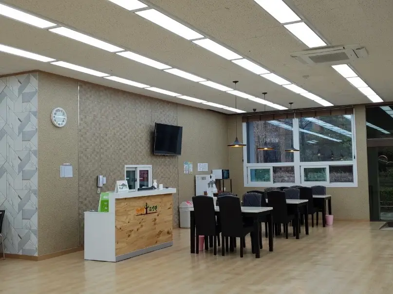 1층 면회실 전경
