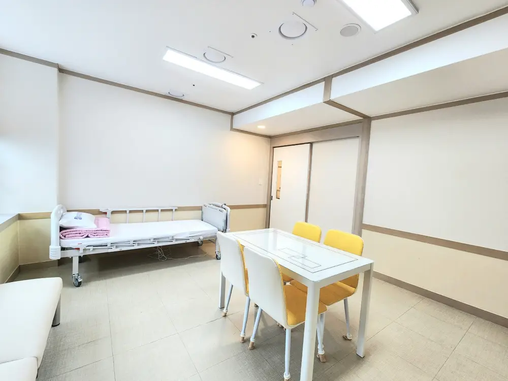 메디칼요양원 면회실입니다